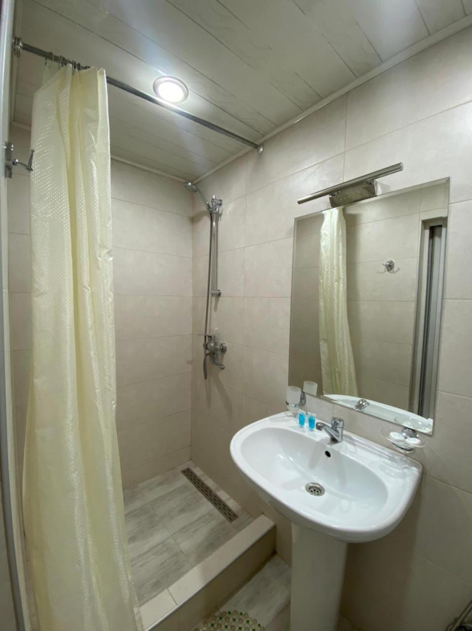 Guest House Imereti Tiflis Habitación foto
